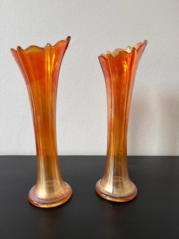 Carnival glass vazen